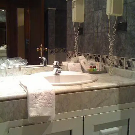 Begona Park Ξενοδοχείο Χιχόν