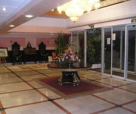 Begona Park Готель Хіхон