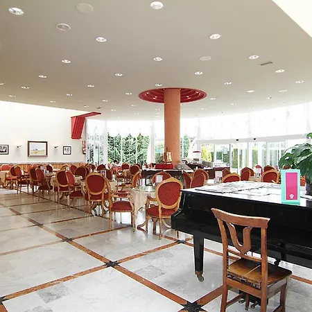 Готель Begona Park 4*